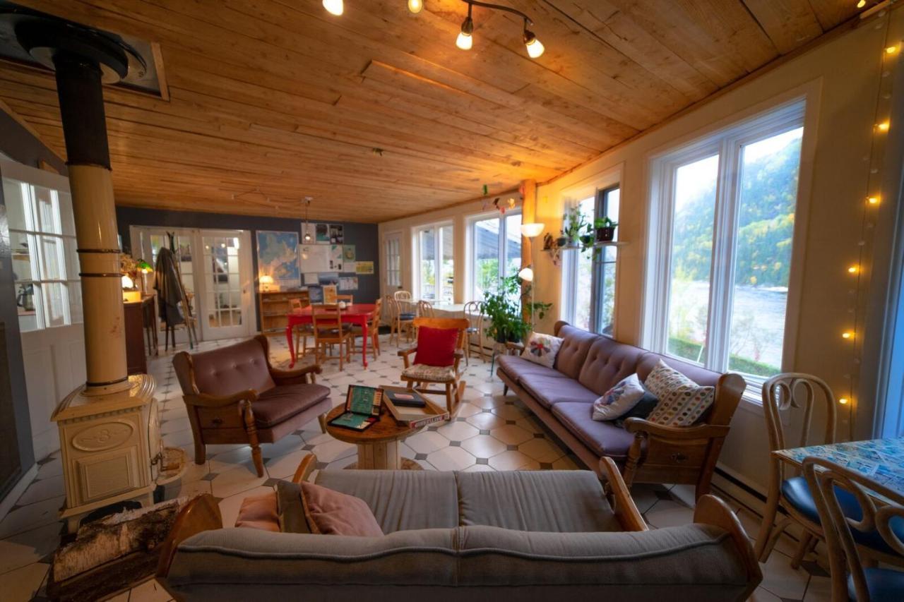 Auberge Aventure Rose Des Vents Sainte-Rose-du-Nord Esterno foto